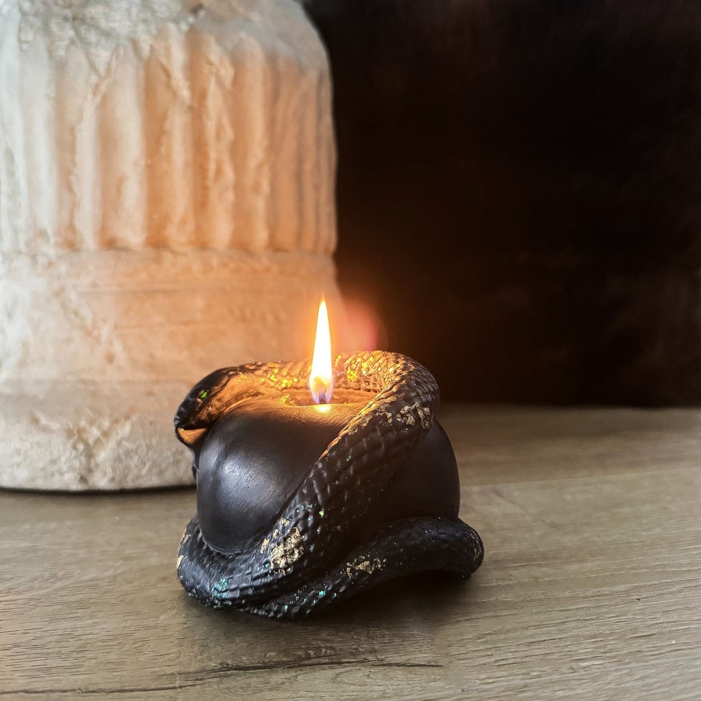 Luxury ritual candle by I Hecate designed for reflection and atmosphere